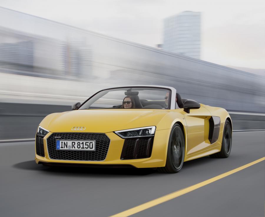  Audi R8 Spyder V10 2016 года  (WW) (фото 42 из 61)